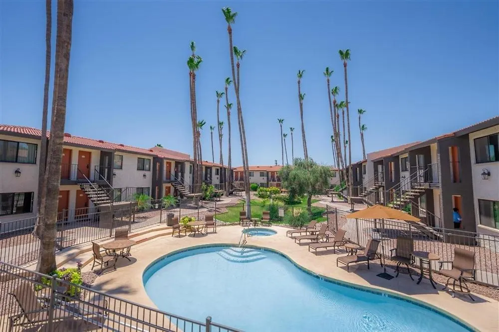 233 Fully Furnished 1Br Suite-Outdoor Pool سكوتسدايل 0*,